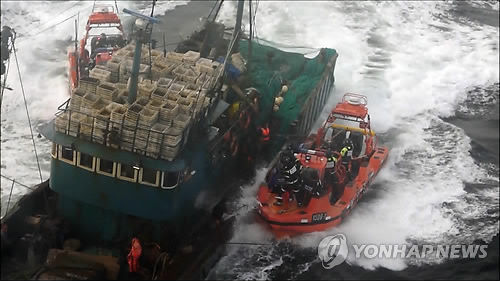 木浦海洋警察署当地时间7日上午截获了涉嫌在全罗南