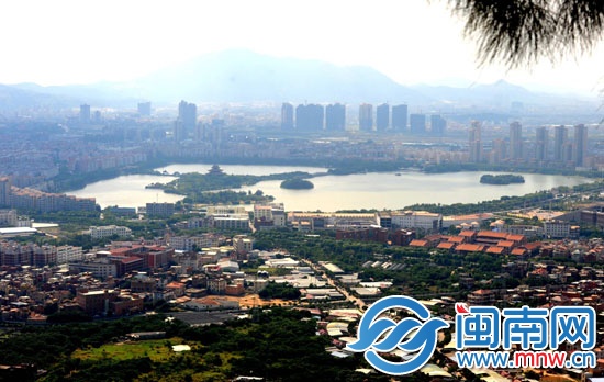 本网记者带您一起走进北峰片区 新区新貌先睹