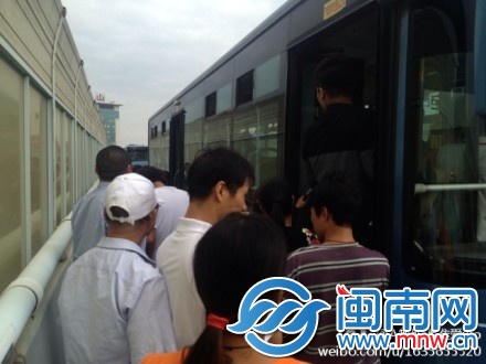 BRT乘客疏散1