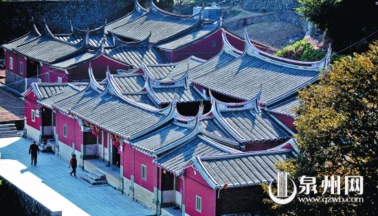 村里的旧古厝翻建后焕然一新