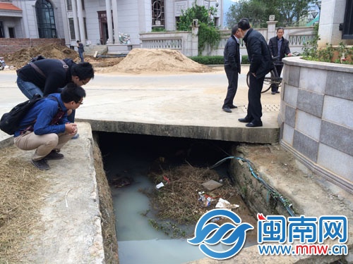 失踪的1岁男童在这个暗渠被发现