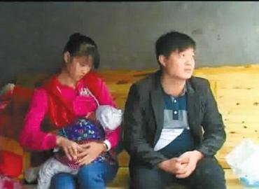 焦急的伍承洪,李美霞夫妇