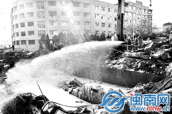 青岛输油管道爆炸案遇难人数增至55人