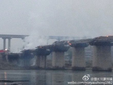 重庆濯水古镇风雨廊桥火灾现场1