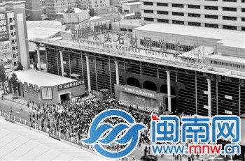 石博会上人头攒动（资料图）