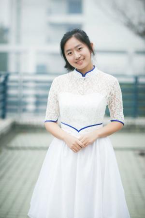 浙江大学美女礼仪队成员爽朗   (7/28)