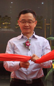 图为成都投资控股集团有限公司董事长、党委书记吴忠耘