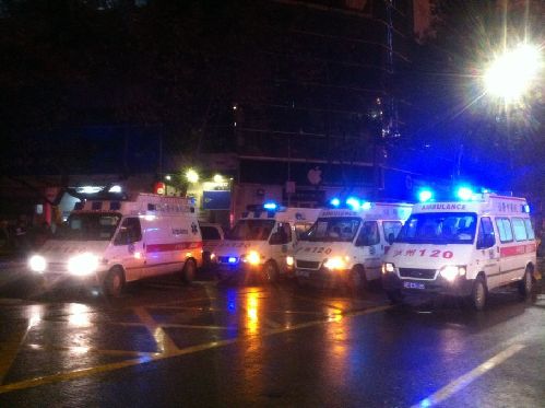泸州江阳区摩尔商场发生爆炸17