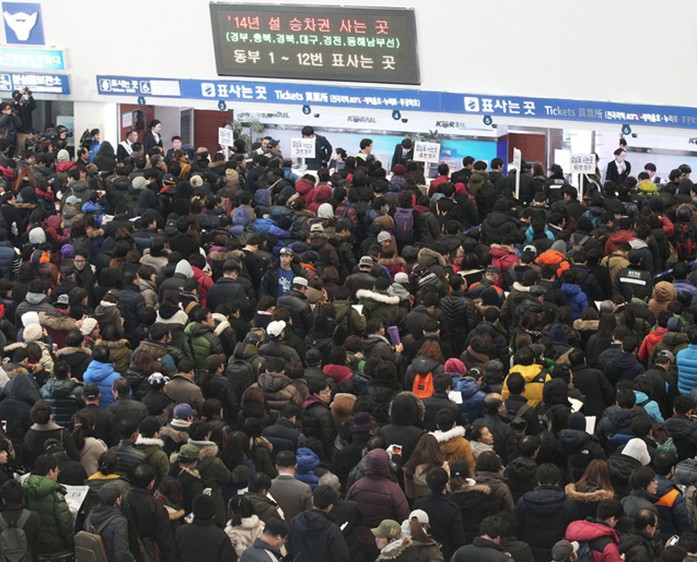 韩国春运抢票场面火爆 中国春运情形一样[图]