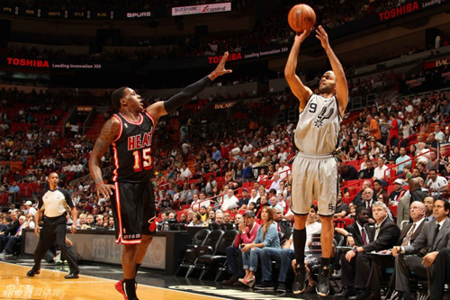 http:\/\/www.mnw.cn\/batch.download.php?aid