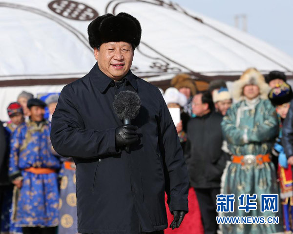 习近平冒着严寒来到内蒙古锡林郭勒草原看望慰问各族