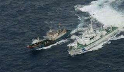 浙渔船在日海域违规作业被抓扣
