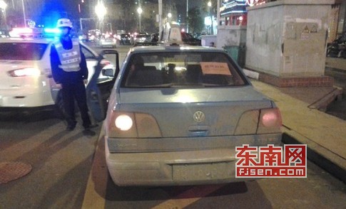 莆田机动特勤大队整治出租车乱象 查处交通违