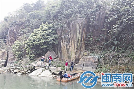 央视《远方的家》 聚焦华安仙字潭