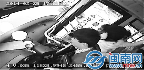 蛮横乘客 抢夺方向盘被刑拘1
