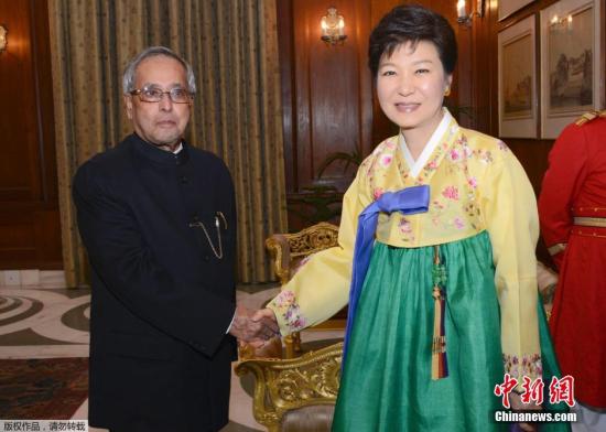 韩国总统朴槿惠敦促日本承认过去错误