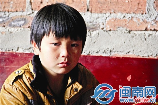 说起妈妈，老大曾林松哭了