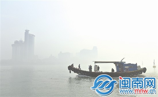 昨日上午9时，厦门鼓浪屿码头一片白茫茫