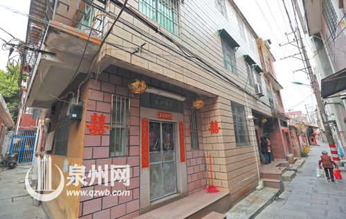 “井亭巷十七号”的临街小洋楼，已全然不见往昔旧痕。
