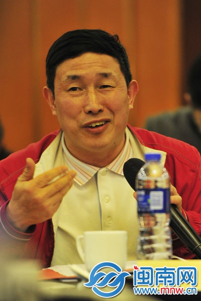 省政协常委、教授 吴成翰