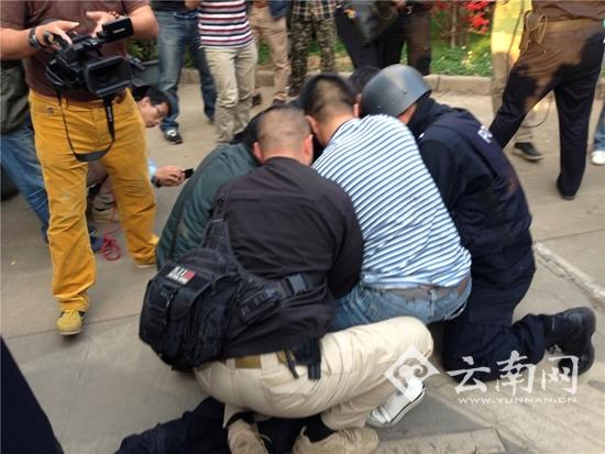 昆明劫持人质原因1