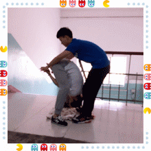 亲吻脱内衣的动态图_亲吻动态图(3)