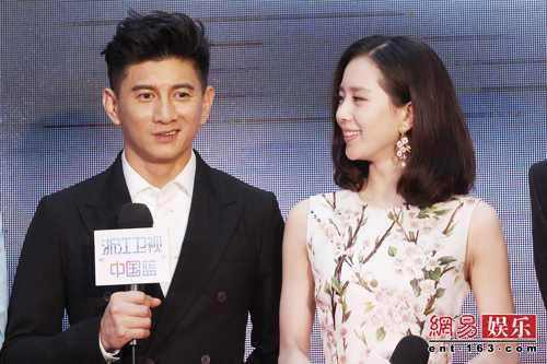 刘诗诗谈《步步惊情》与吴奇隆激吻戏:突然吻过来吓傻