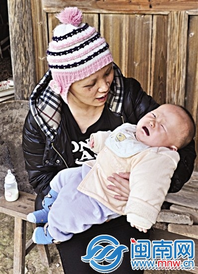 出生5个月的小儿子一口母乳都不曾吃过