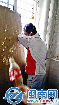 网曝惠安荷山一中学生遭围殴高中因想交朋友不懂沟通正太视频翻唱图片
