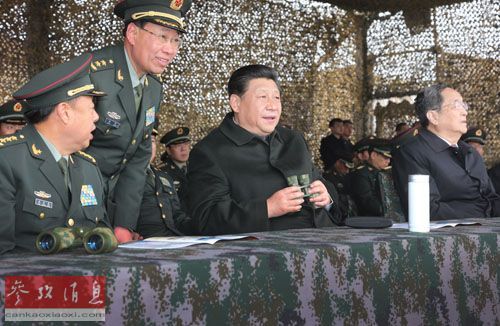国家主席习近平看望慰问驻新疆部队。