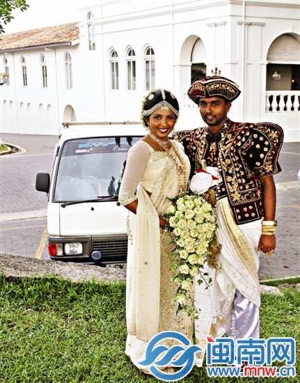 在加勒古城遇到不少拍婚纱照的当地新人