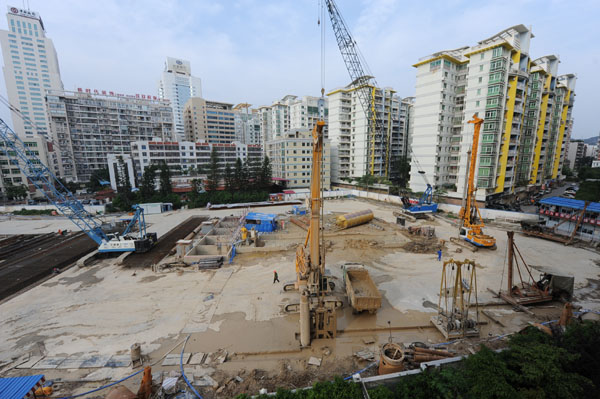 泰和酒店建筑工地周边都是密集的居民区