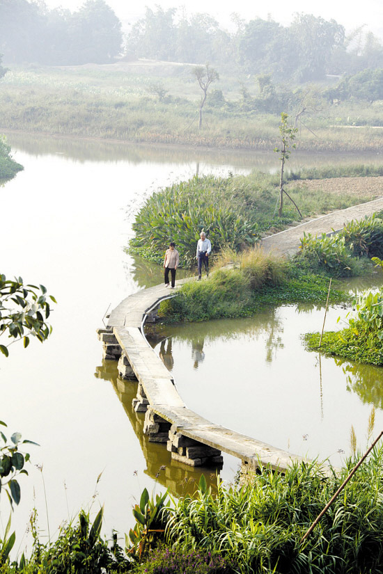 漳州地理位置 地处福建省东南部、台湾海峡西
