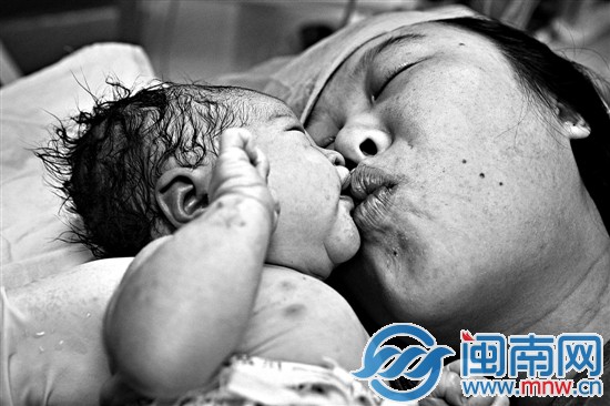 一生最疼的爱:母亲痛苦分娩过程记录(图)