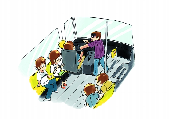 抢夺公交车方向盘