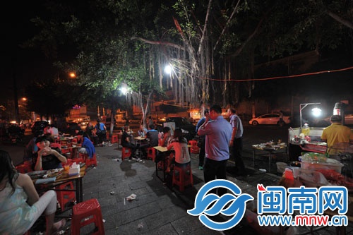 西贤路这处露天大排档因为扰民被投诉