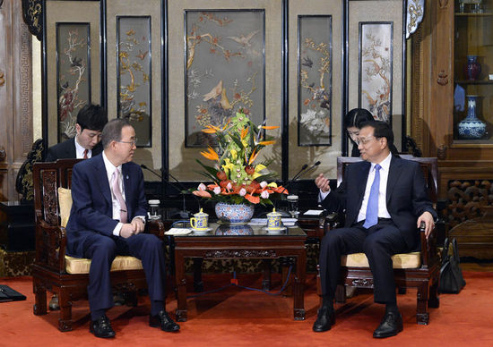 李克强会见联合国秘书长潘基文