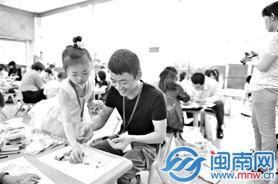 泉州妇联昨举办亲子图书制作比赛