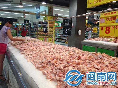 活禽市场回暖,连带着冻鸡爪也涨价了
