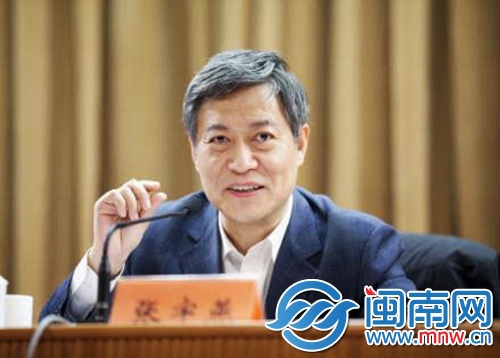 李瑞英退居幕后培训主持人 与老公张宇燕爱情