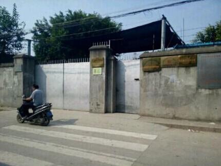 福州浦下小学伤人事件最新消息:3名男老师与歹