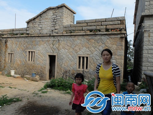 岑兜社区的石头房子