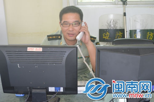 民警的耐心执著