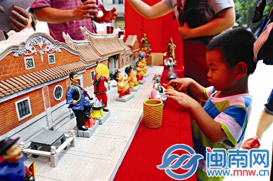 具有闽南特色的伴手礼深受小朋友的喜爱