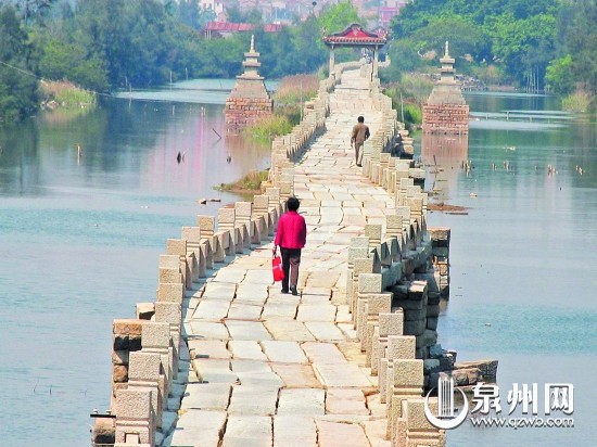 安平桥享有“天下无桥长此桥”之誉