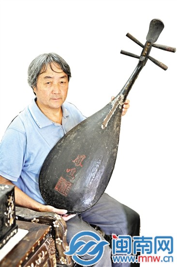 这把凤鸣是张主示的得意收藏品之一