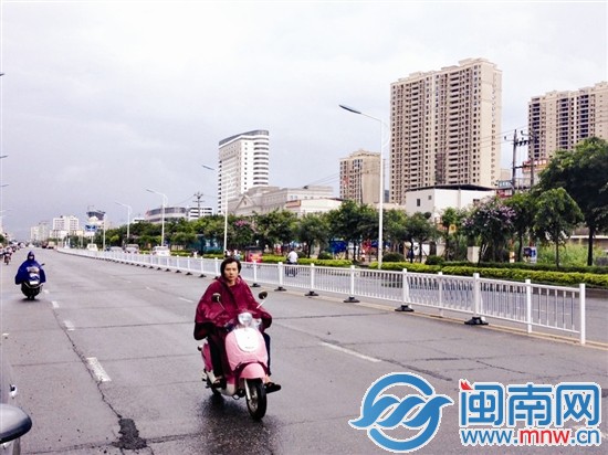 龙海紫崴路市区段