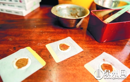 小小的“三伏贴”现在可以防治多种疾病,但药效因人而异