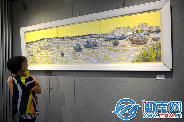 市民参观“写意家园”