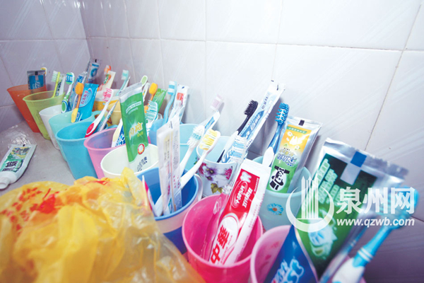 传销组织实行“准军事化”管理,对下线人员进行“洗